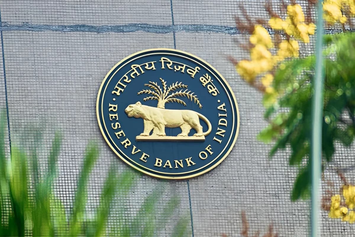 RBI Caps Loans Against Shares at ₹1 Crore, New Rules Effective July